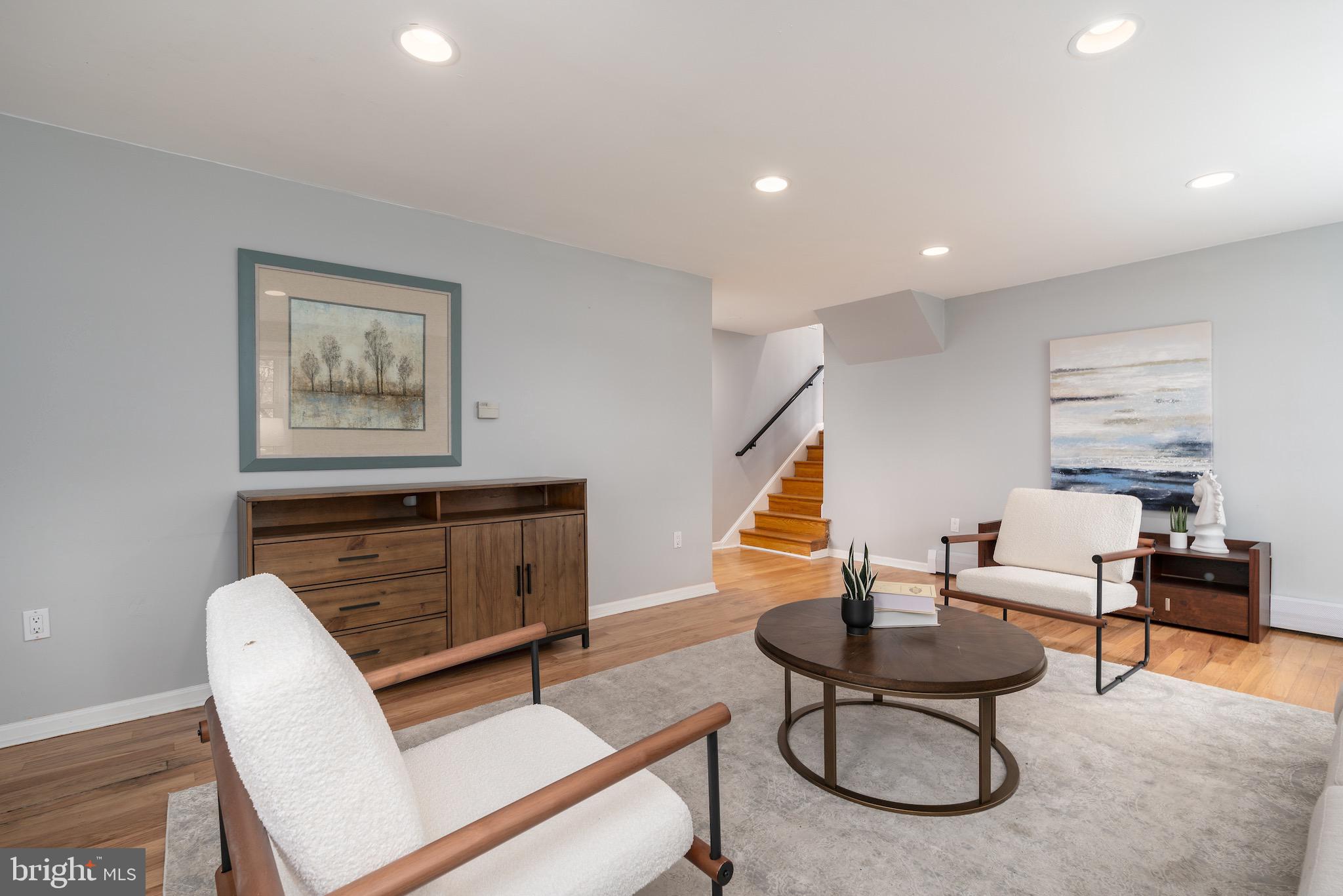 9712 Nassau LANE