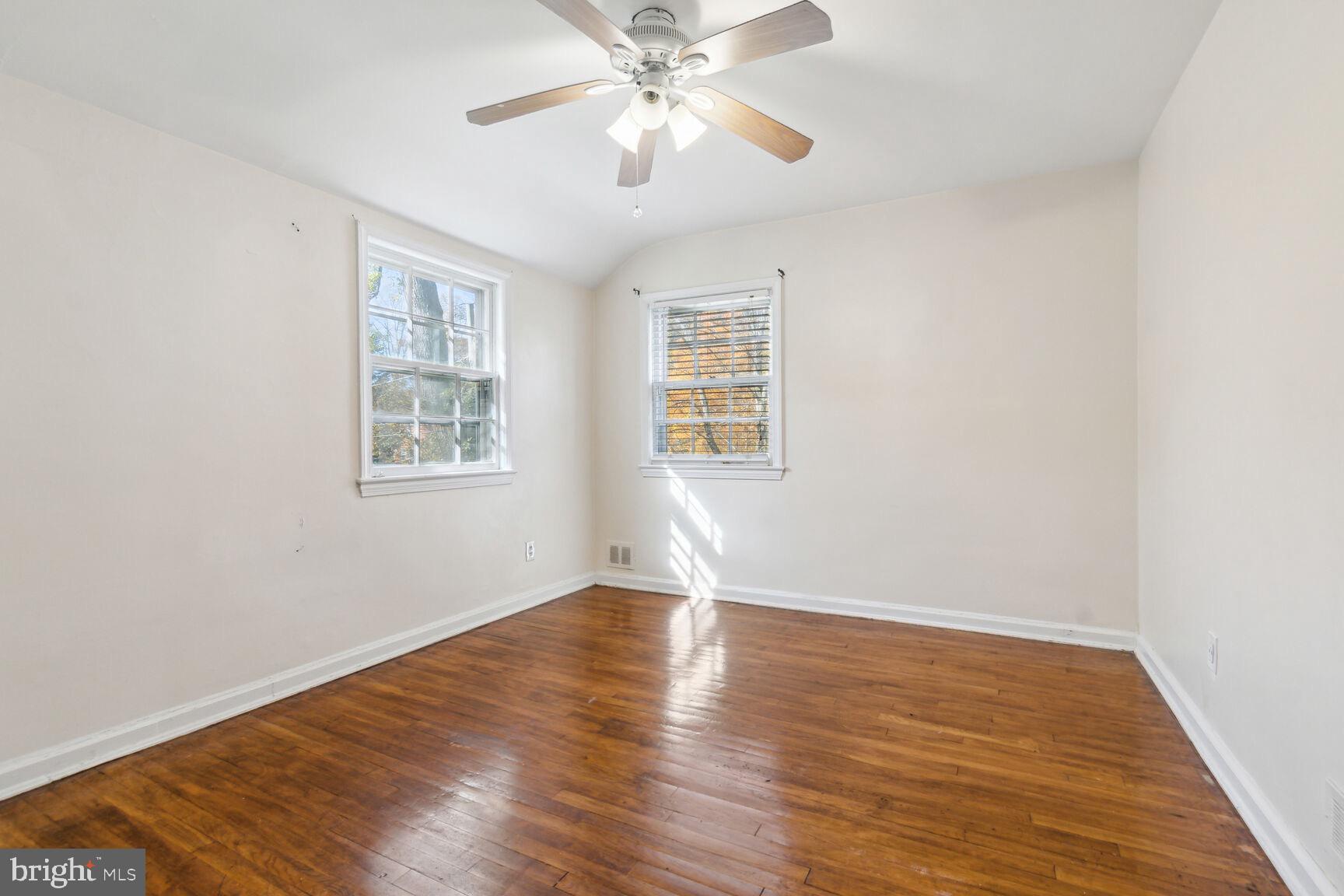 11703 Broadview ROAD