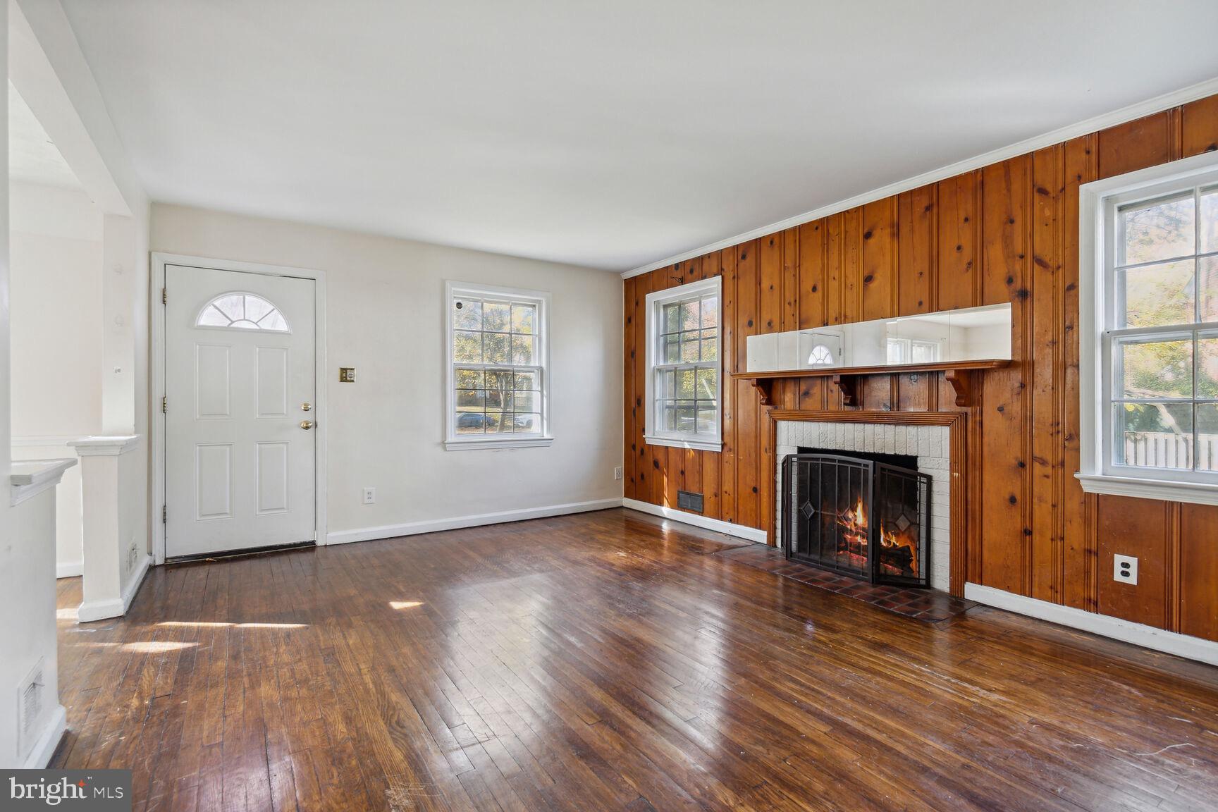 11703 Broadview ROAD