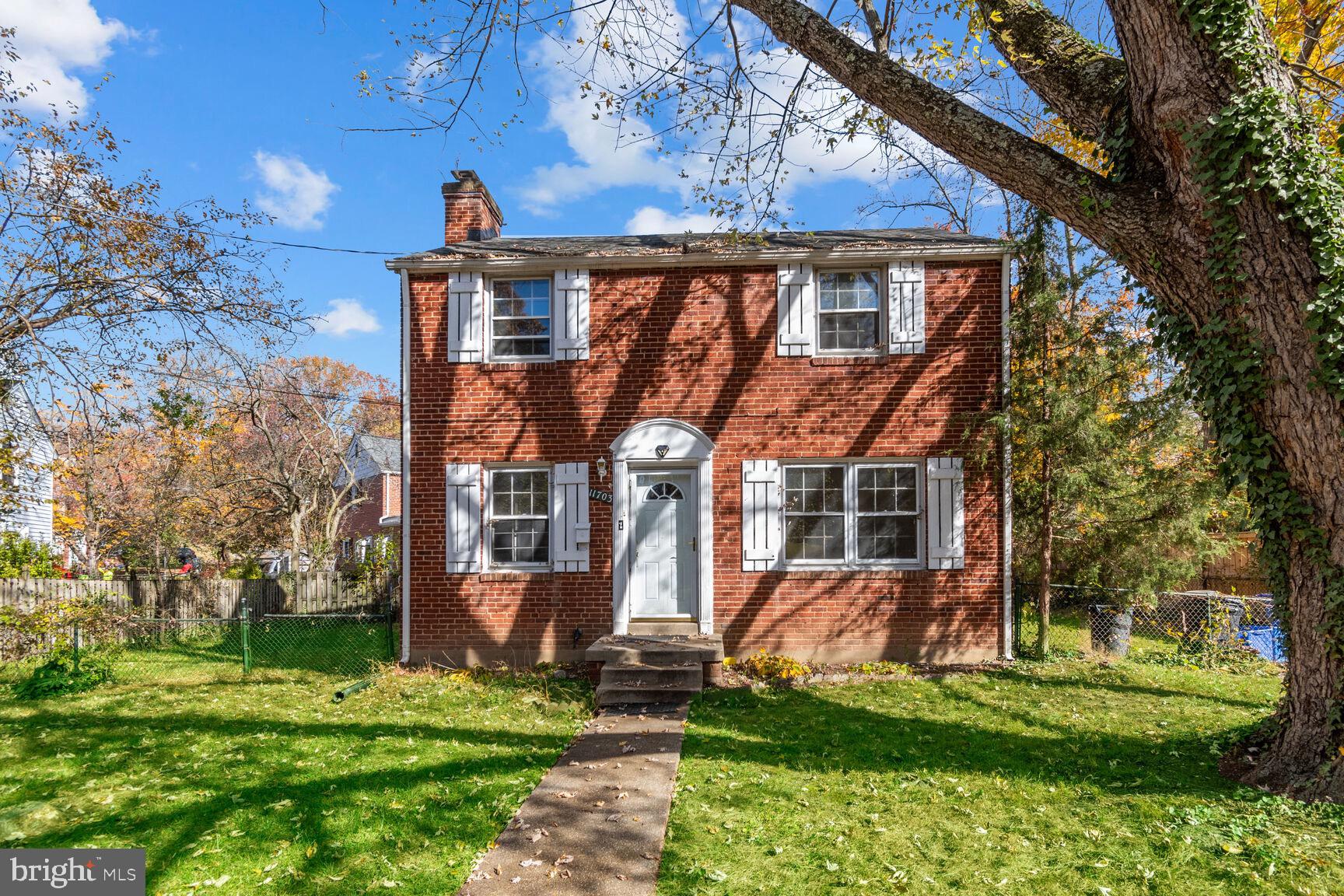 11703 Broadview ROAD