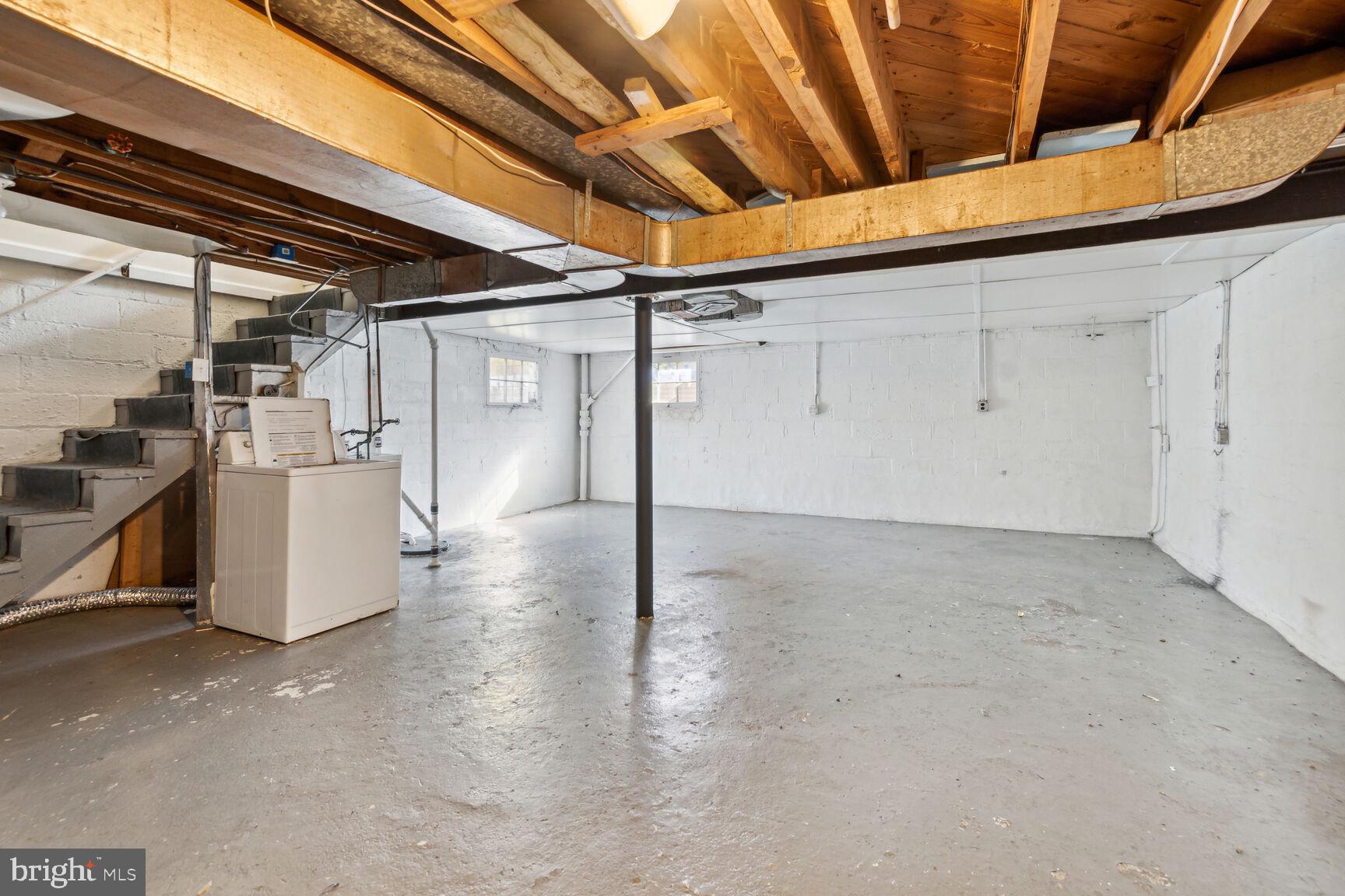 11703 Broadview ROAD