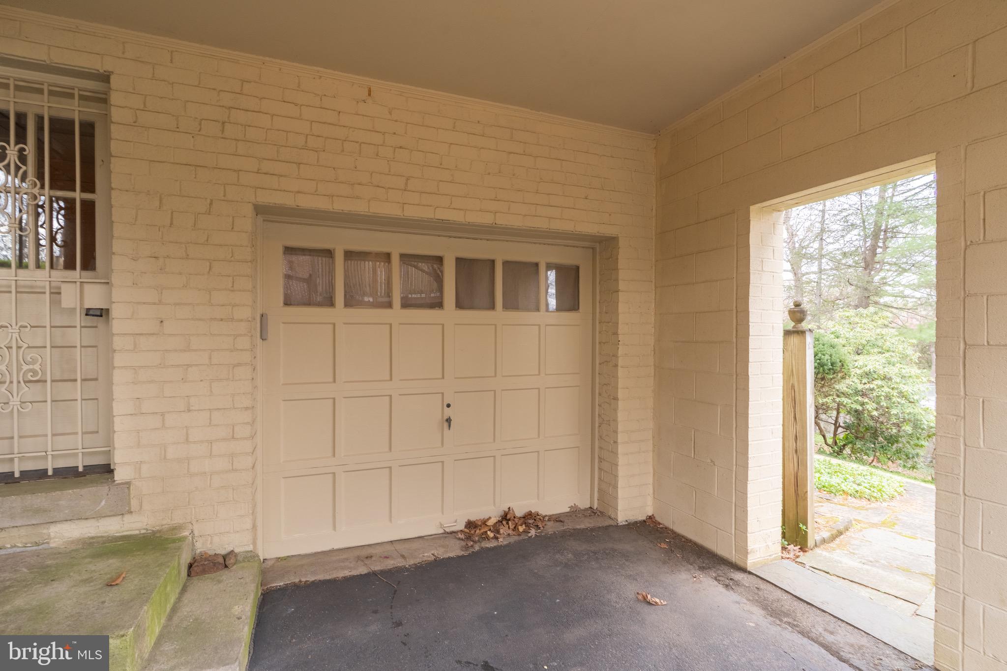 6015 Dellwood Pl