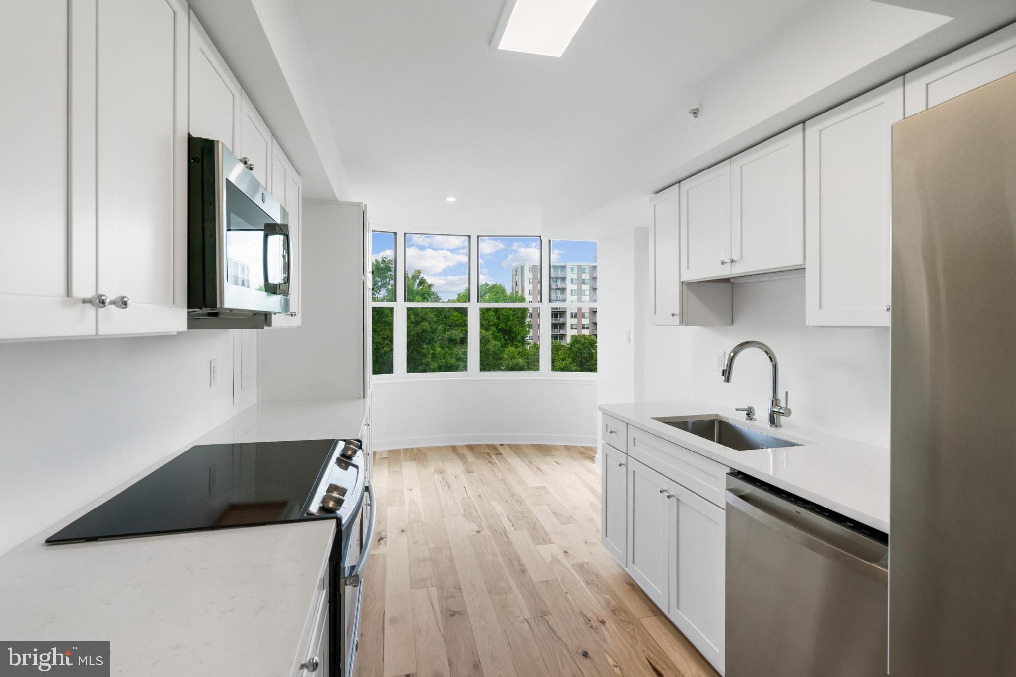 5000 BATTERY LANE 704