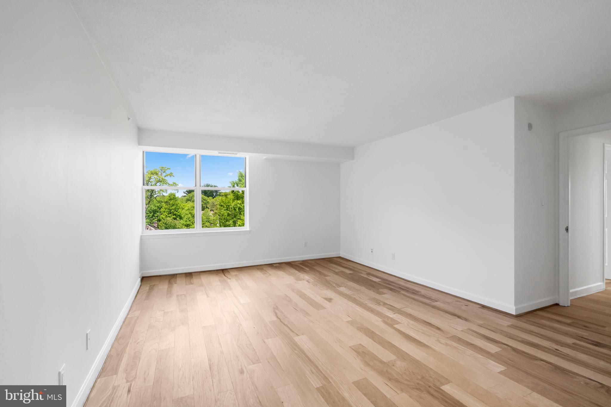 5000 BATTERY LANE 704