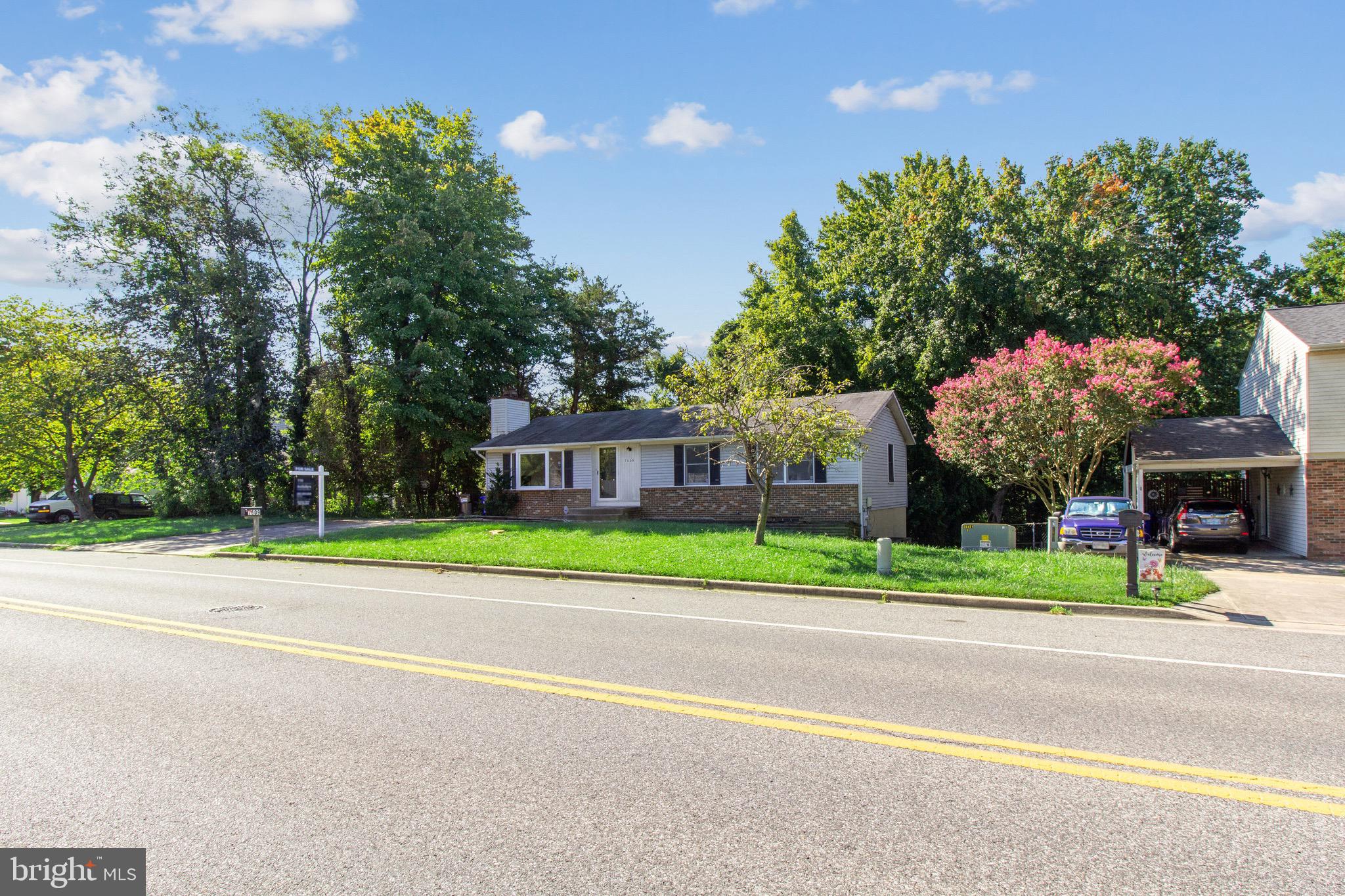 7609 BROOKLYN BRIDGE ROAD