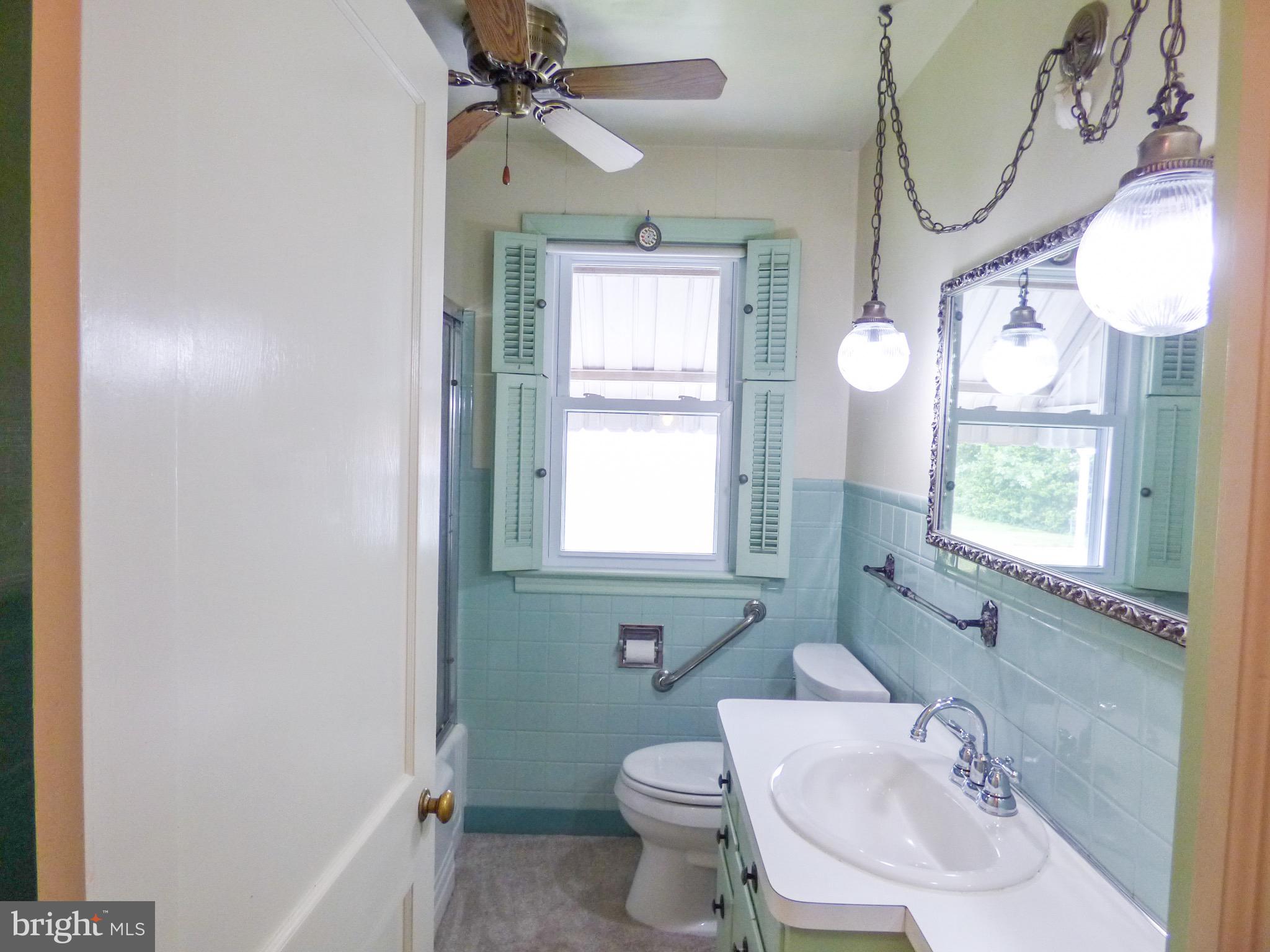2308 PLEASANT VIEW DRIVE