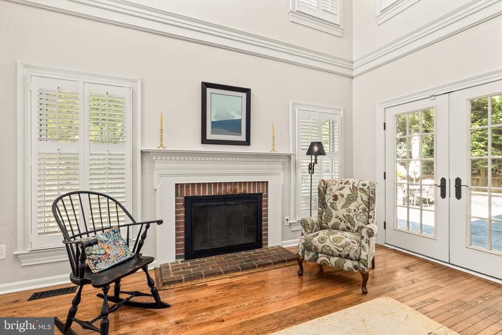 1263 DARTMOUTH COURT