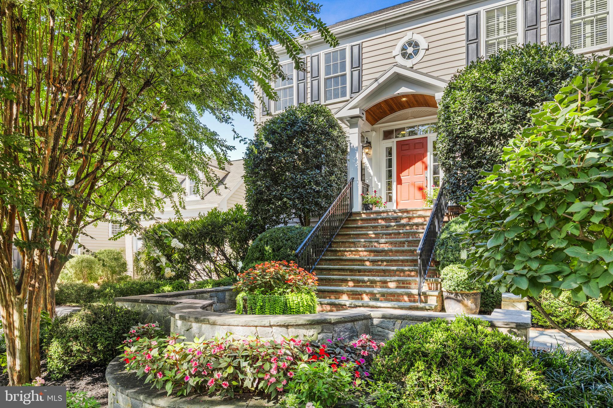 1263 DARTMOUTH COURT
