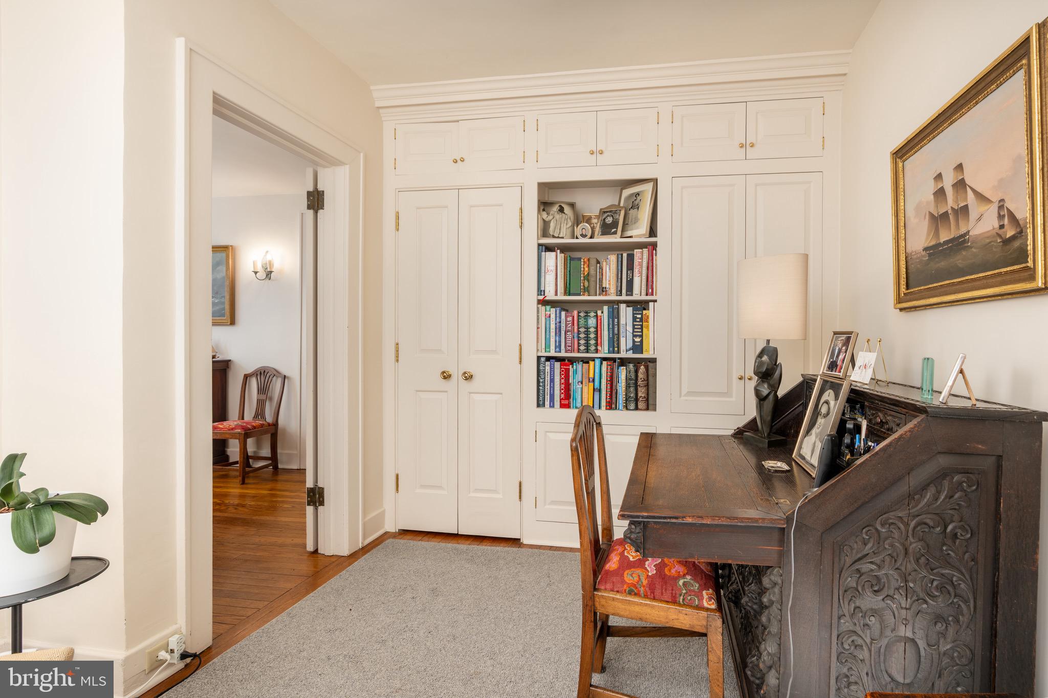 616 FORT WILLIAMS PARKWAY