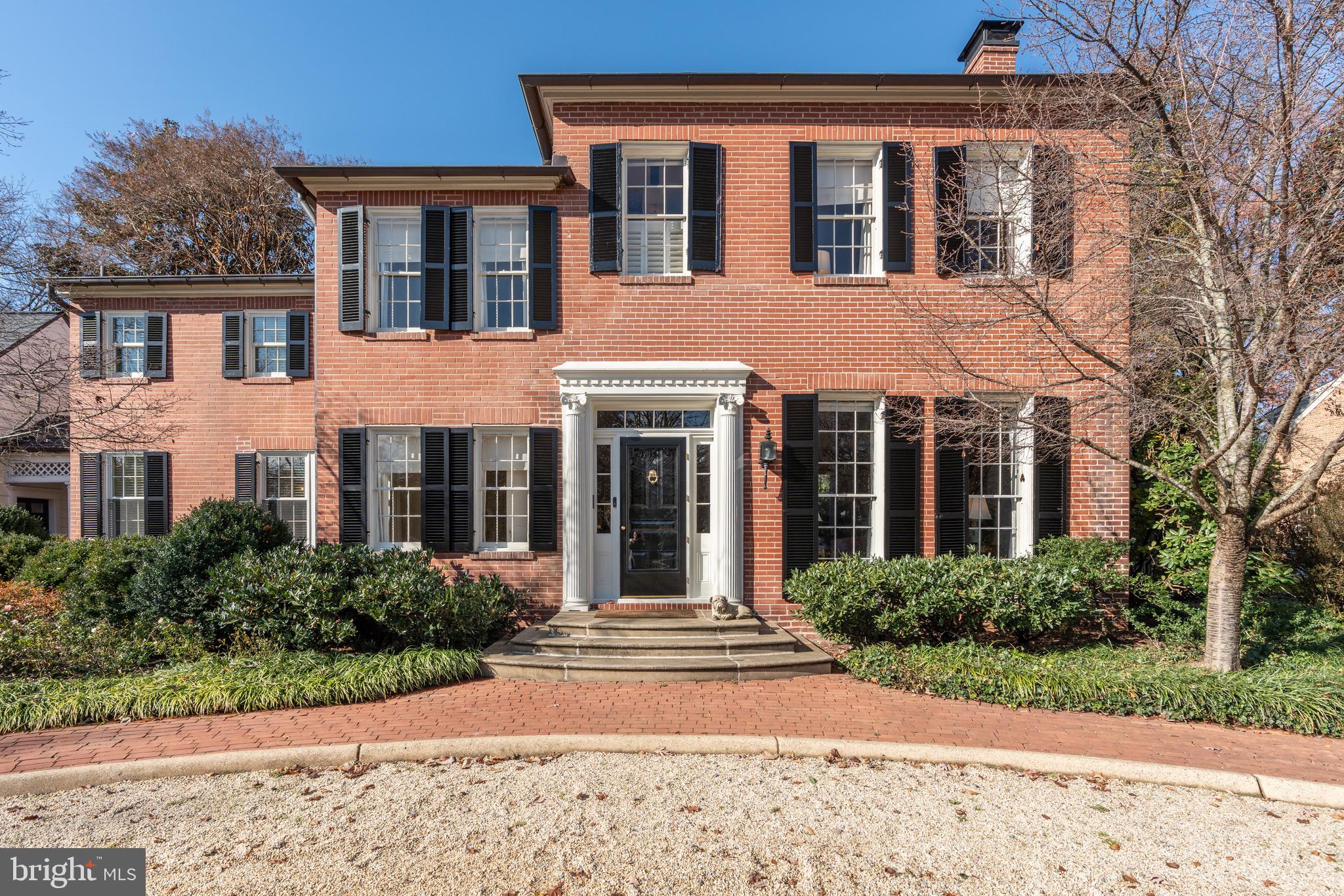 616 FORT WILLIAMS PARKWAY