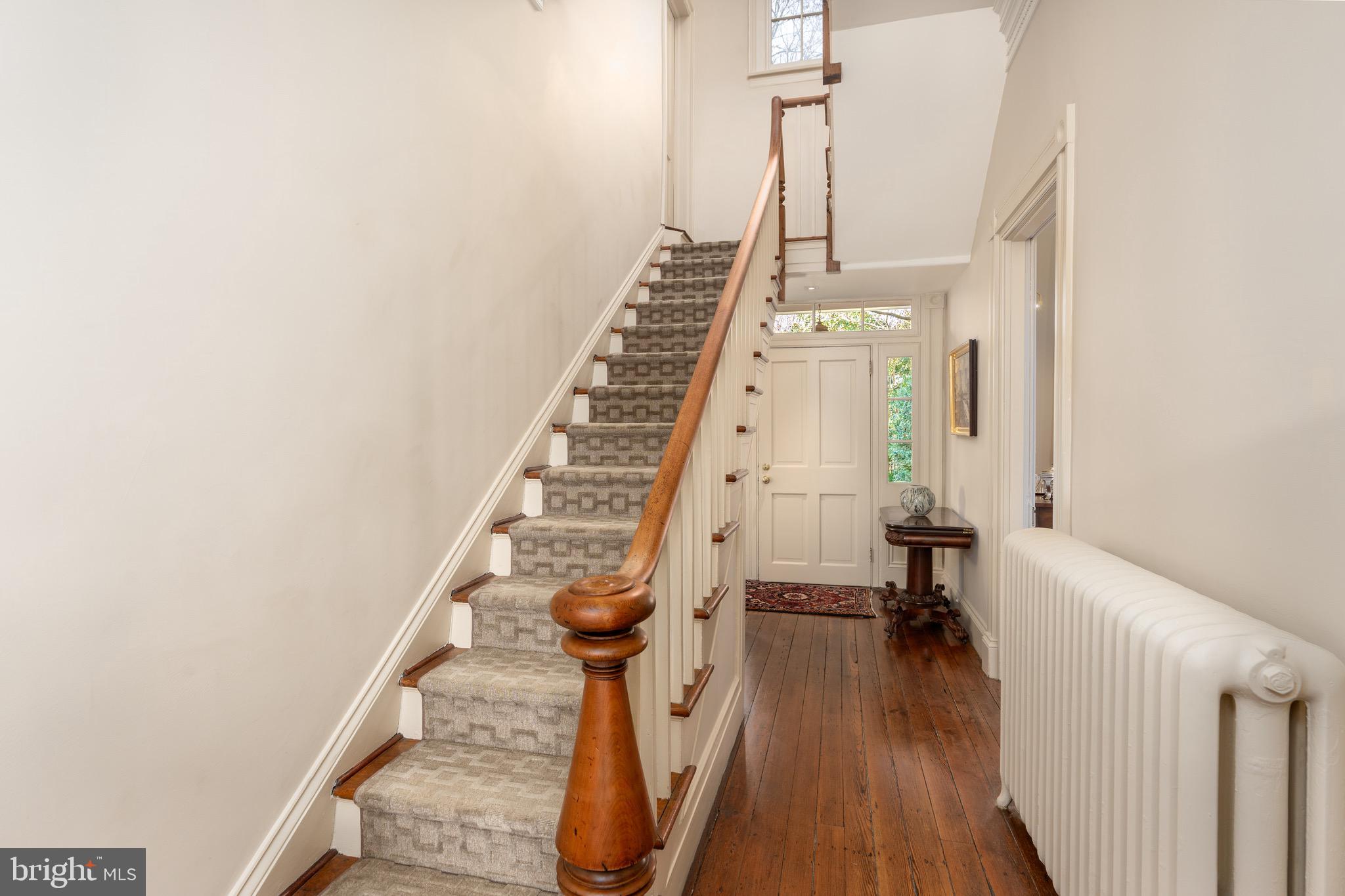 616 FORT WILLIAMS PARKWAY