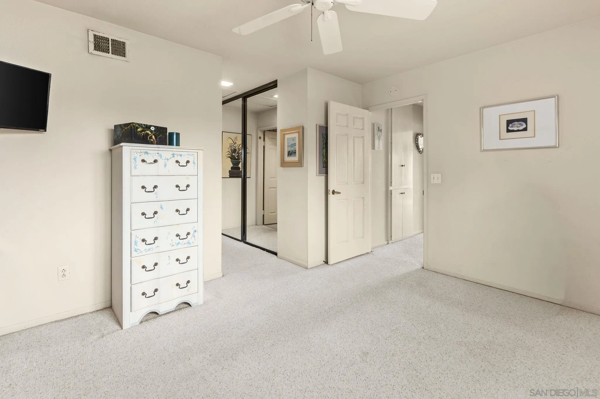 119 Spinnaker Ct
