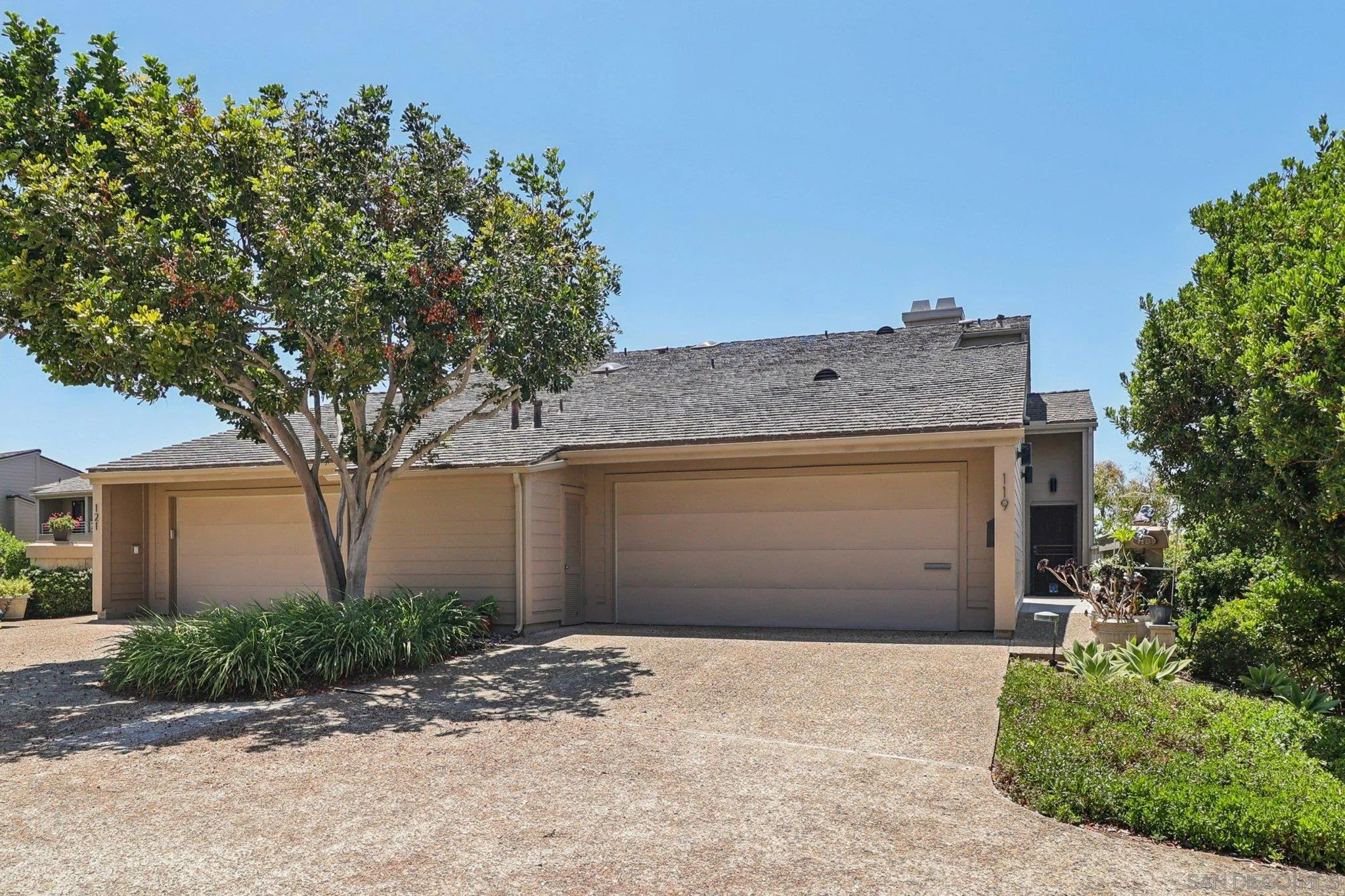 119 Spinnaker Ct