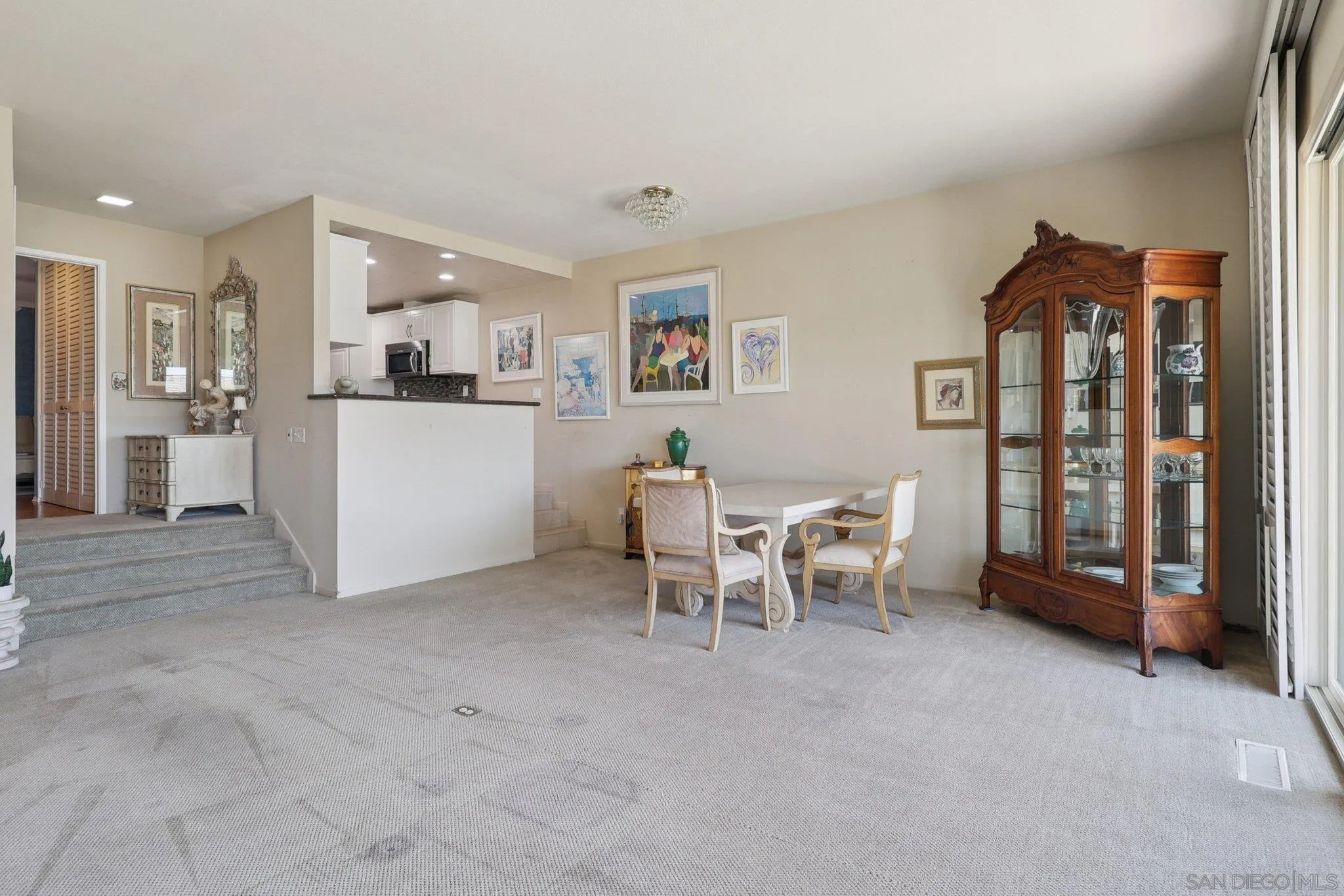 119 Spinnaker Ct