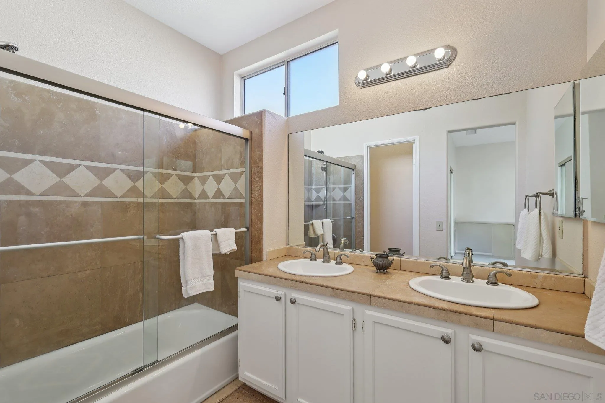 428 W San Marcos Blvd Unit: 162