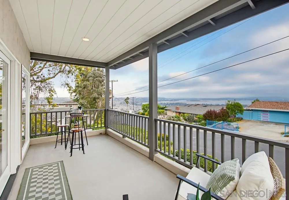5145 San Aquario Dr
