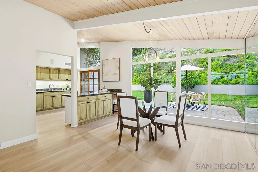 5145 San Aquario Dr