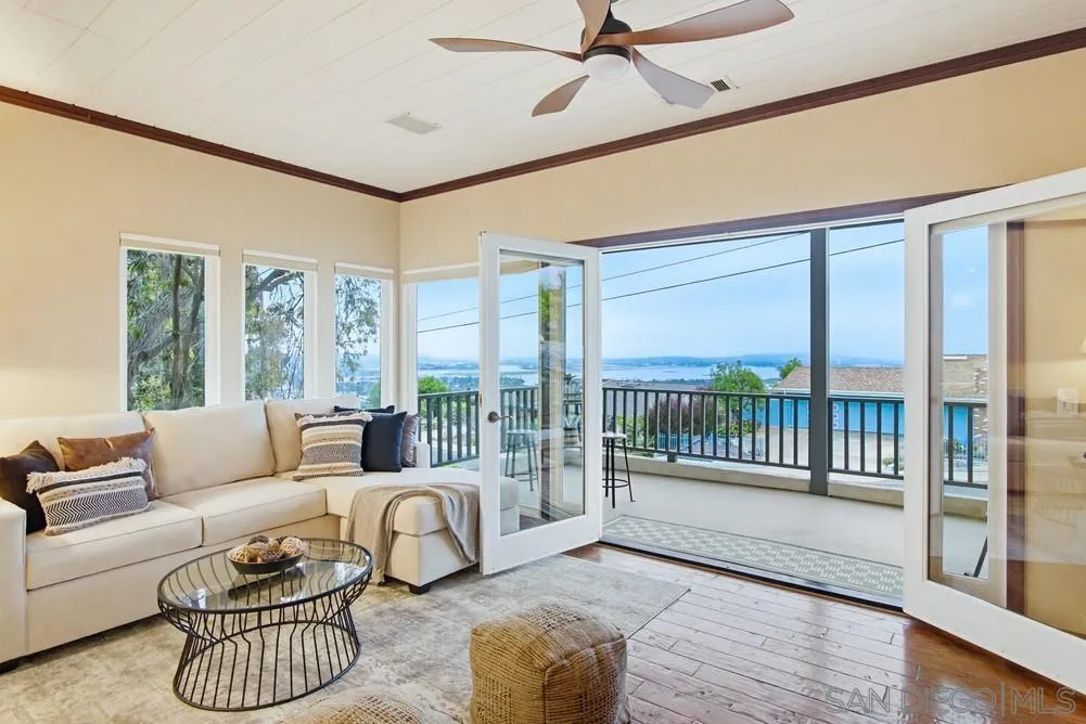 5145 San Aquario Dr