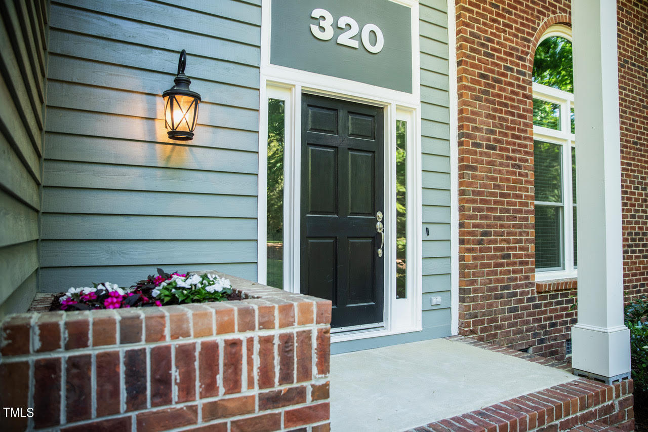 320 Chris Court