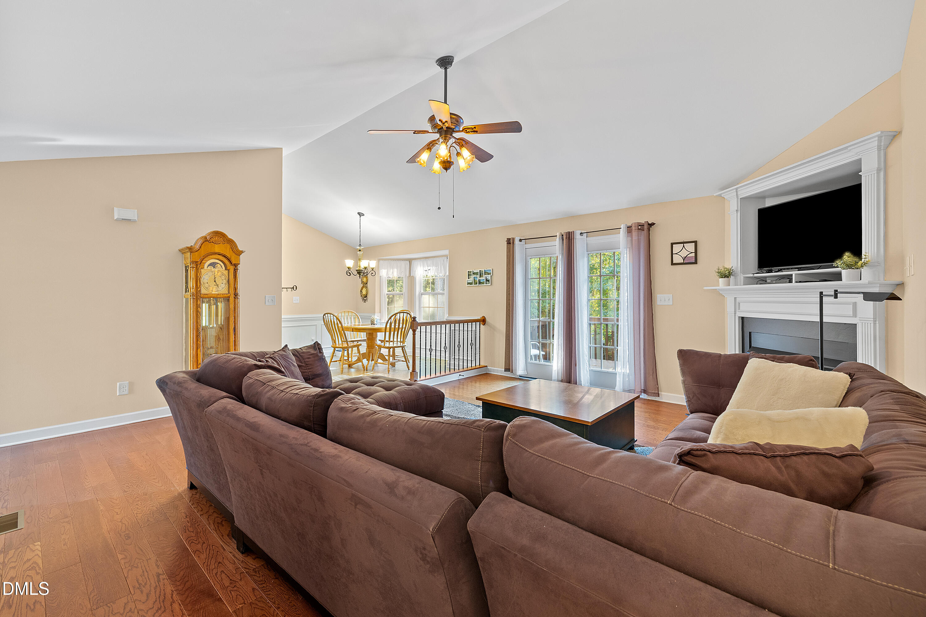 237 Hunter Lane