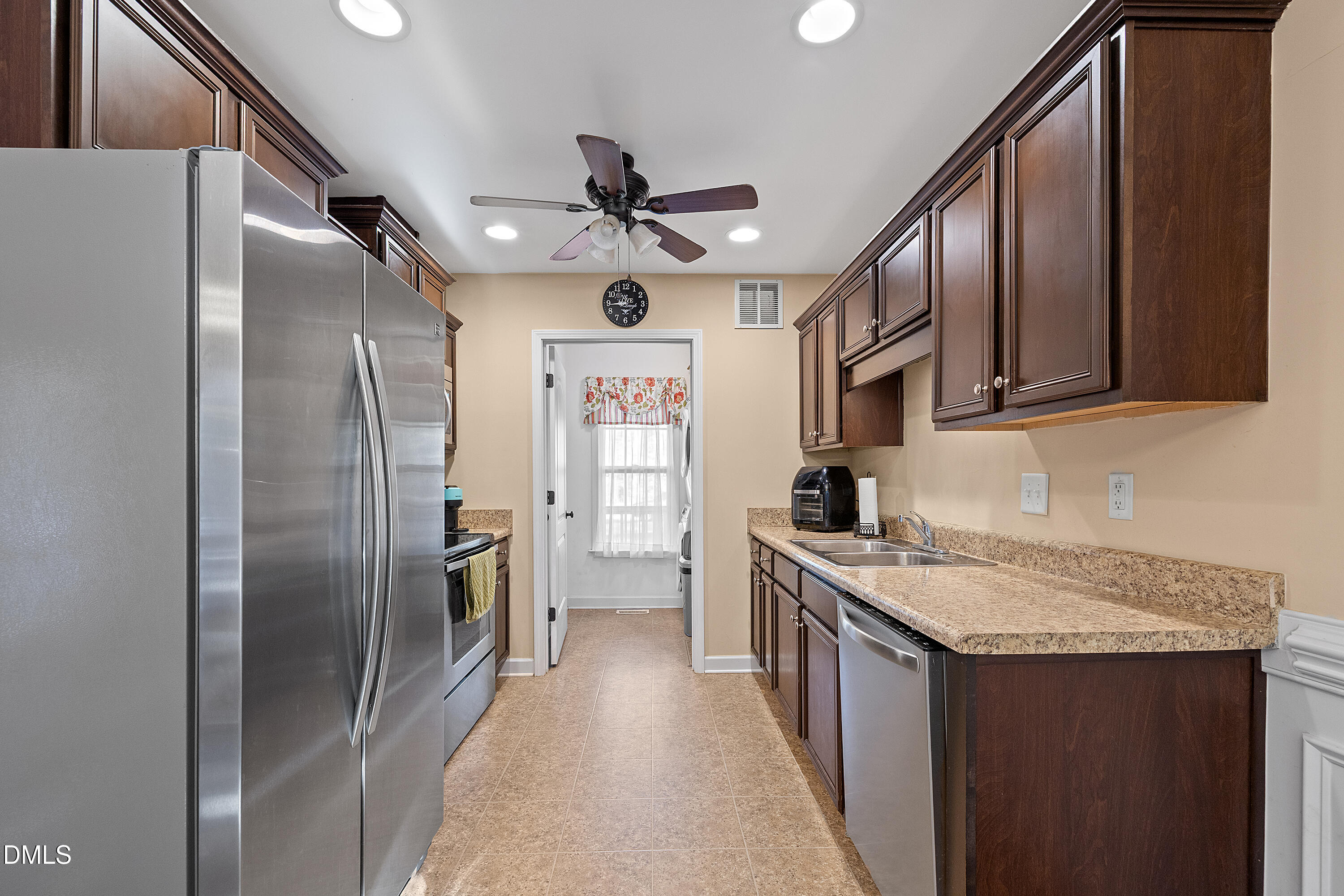 237 Hunter Lane