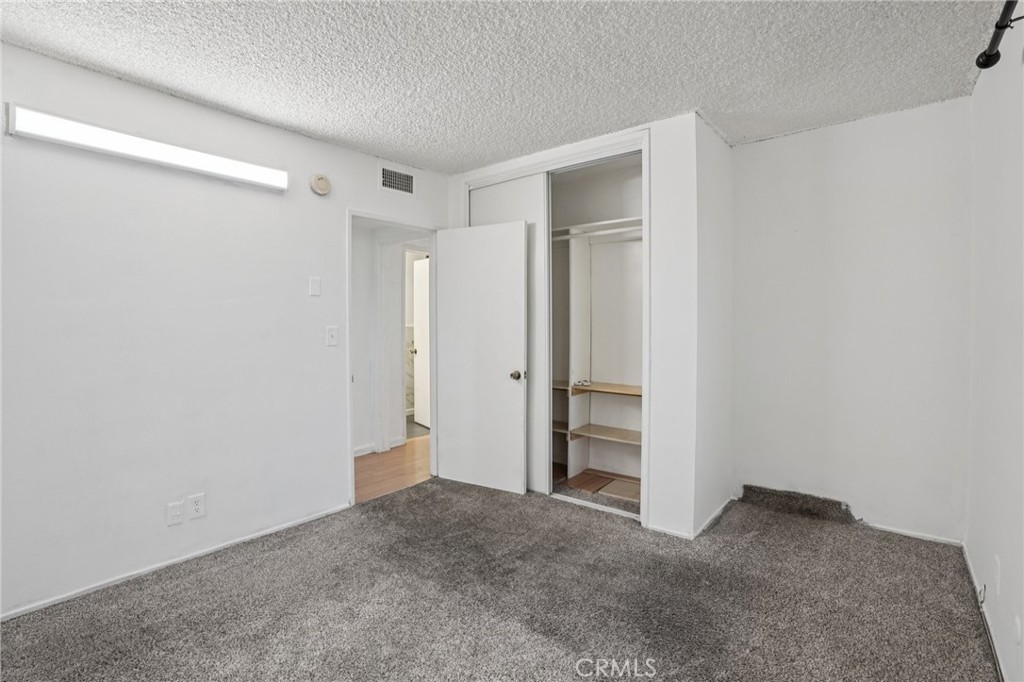 320 E Spruce