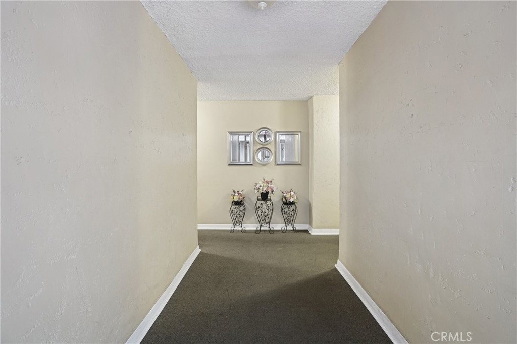 320 E Spruce