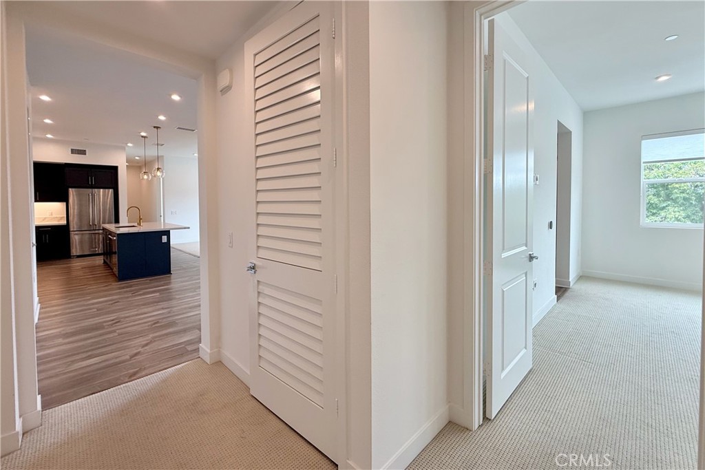 1130 S Urbana
