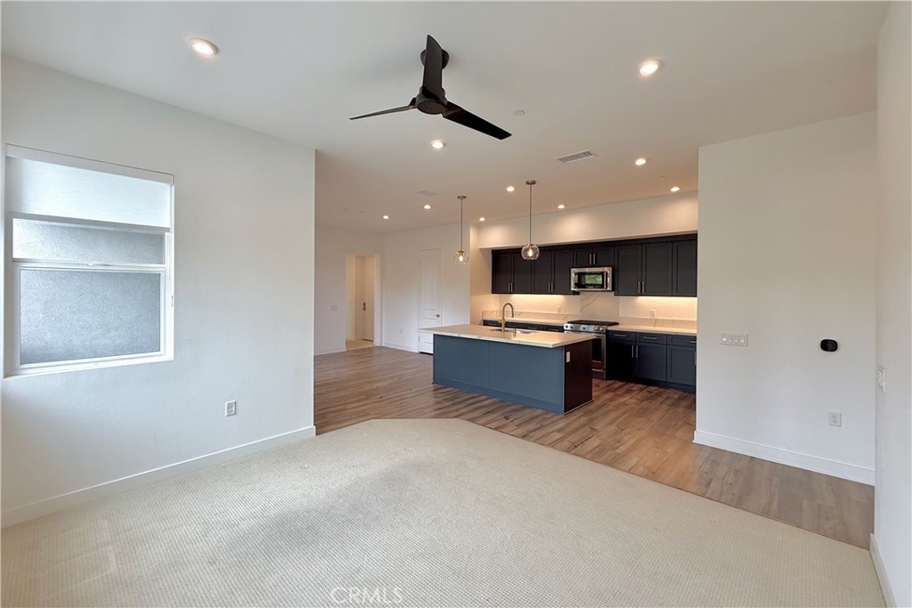 1130 S Urbana