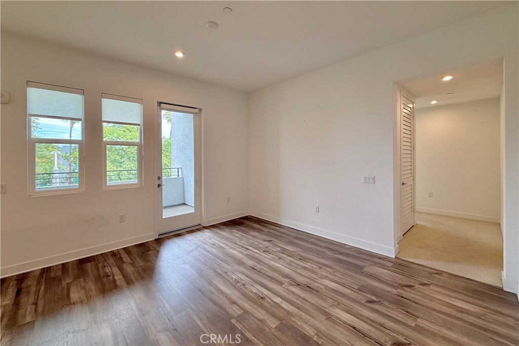 1130 S Urbana