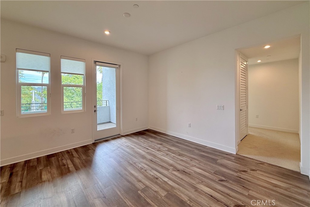 1130 S Urbana