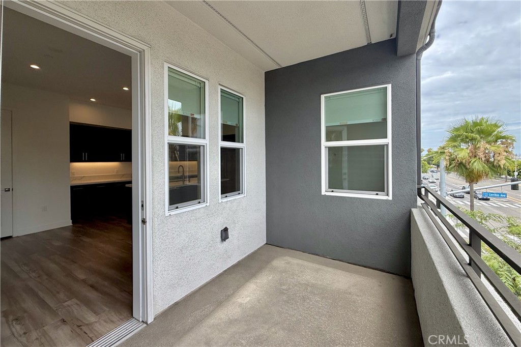 1130 S Urbana
