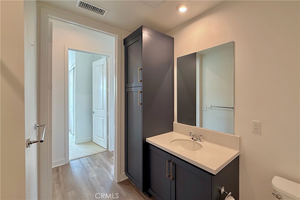 1130 S Urbana