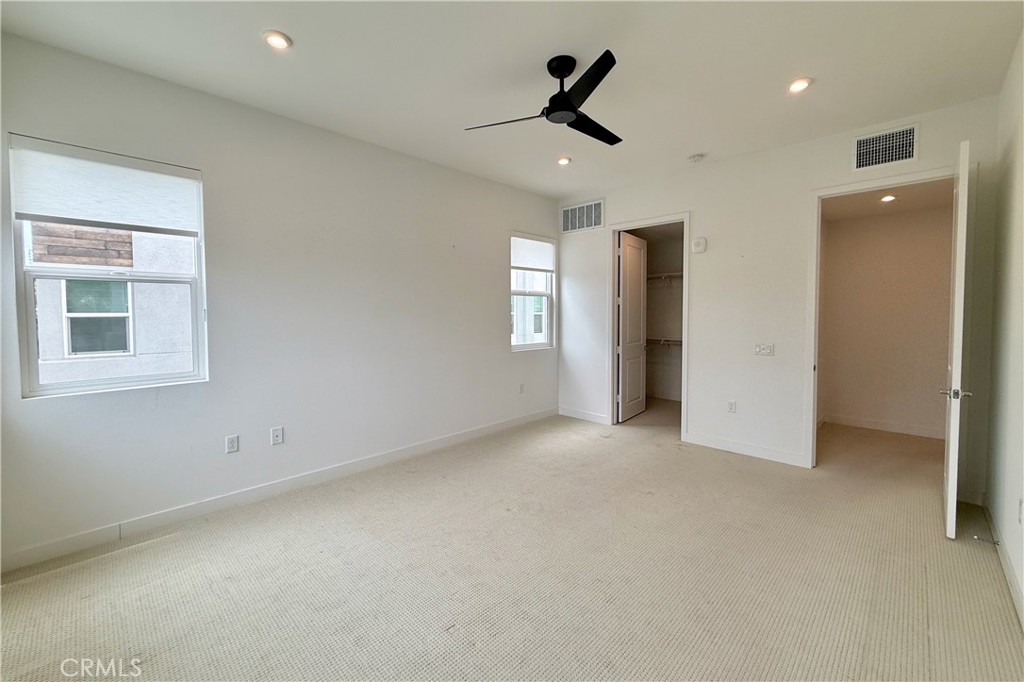 1130 S Urbana