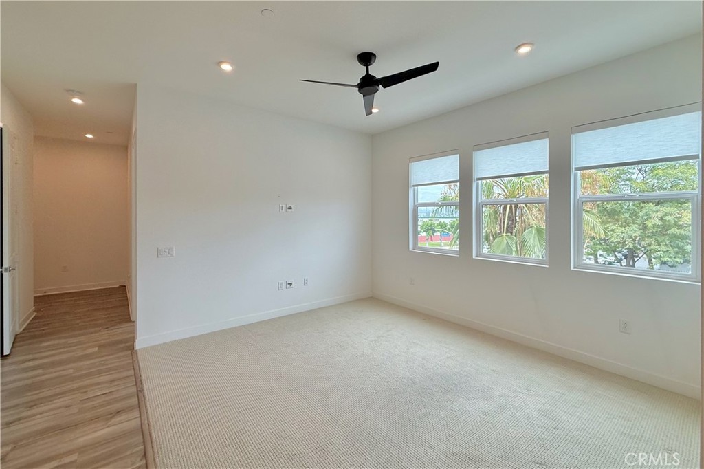 1130 S Urbana