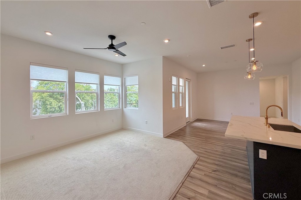 1130 S Urbana