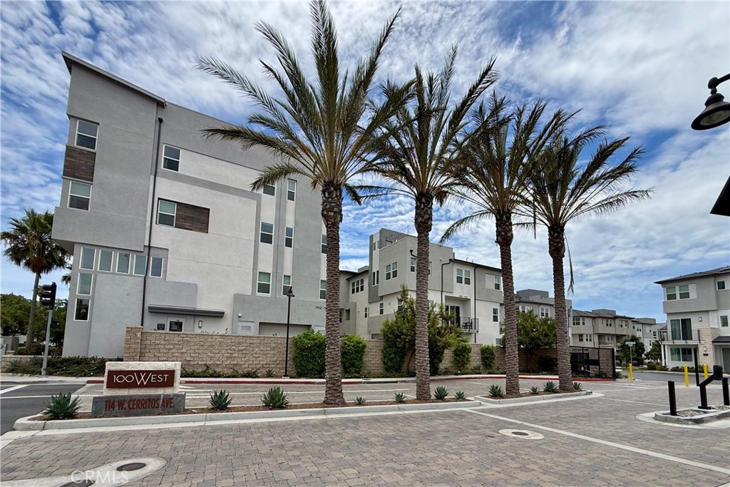 1130 S Urbana