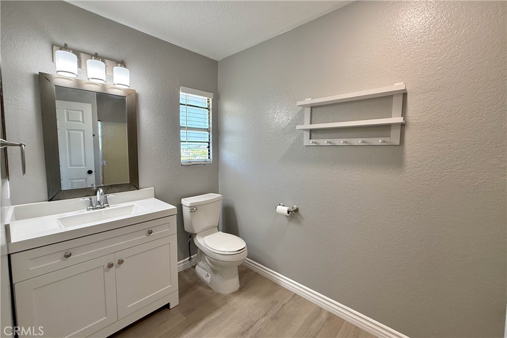 3935 W 182nd W
