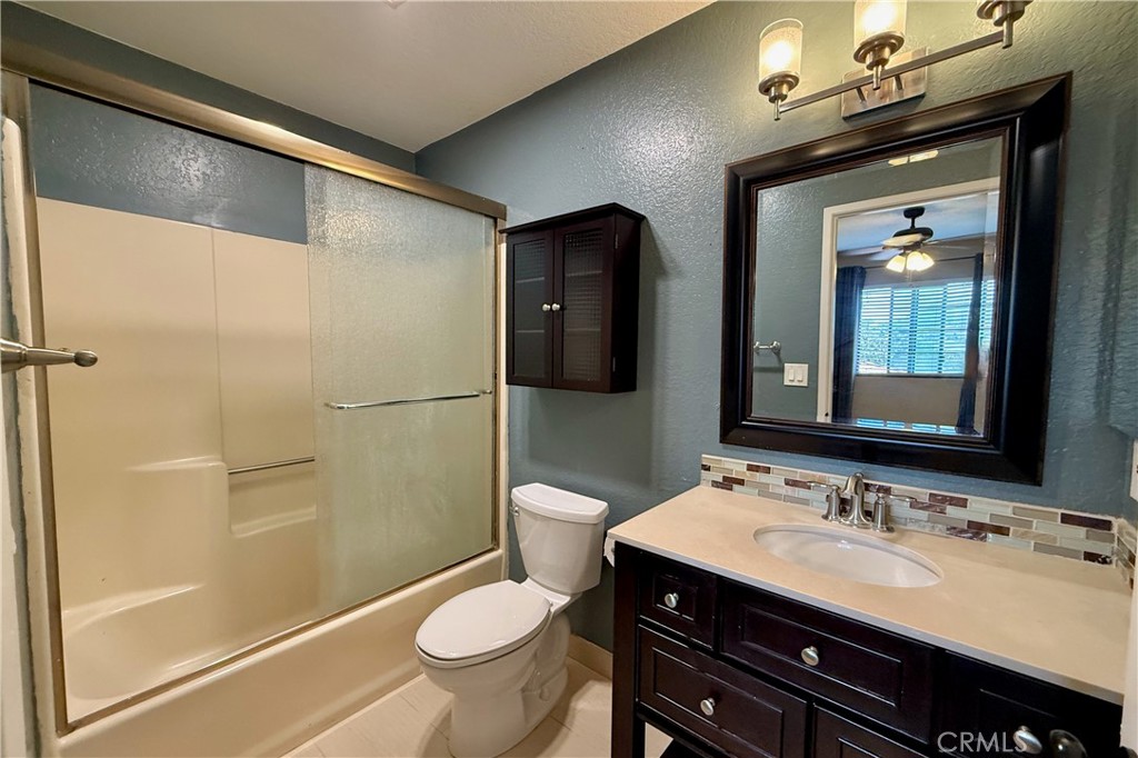 3935 W 182nd W