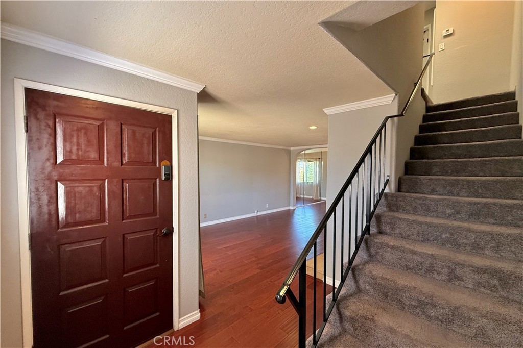 3935 W 182nd W