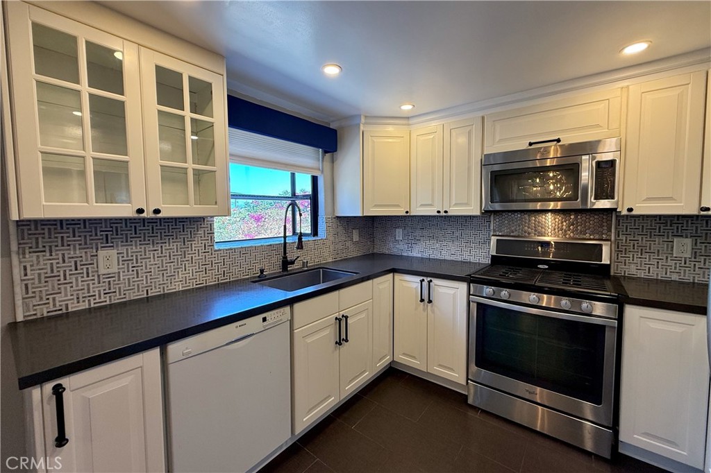 3935 W 182nd W