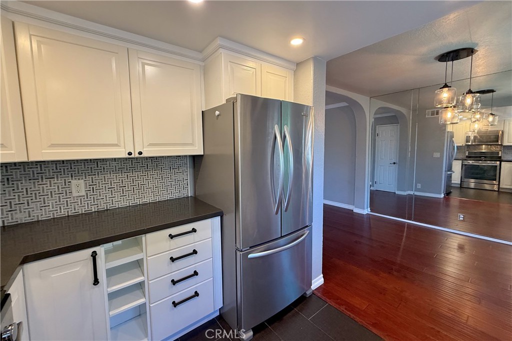3935 W 182nd W