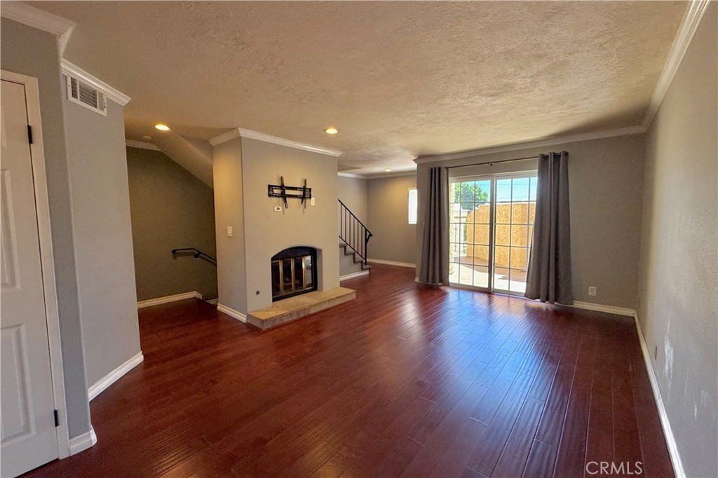 3935 W 182nd W