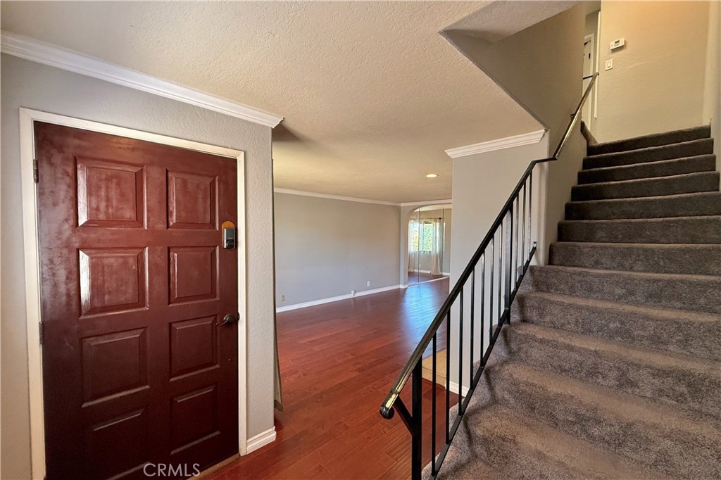 3935 W 182nd W
