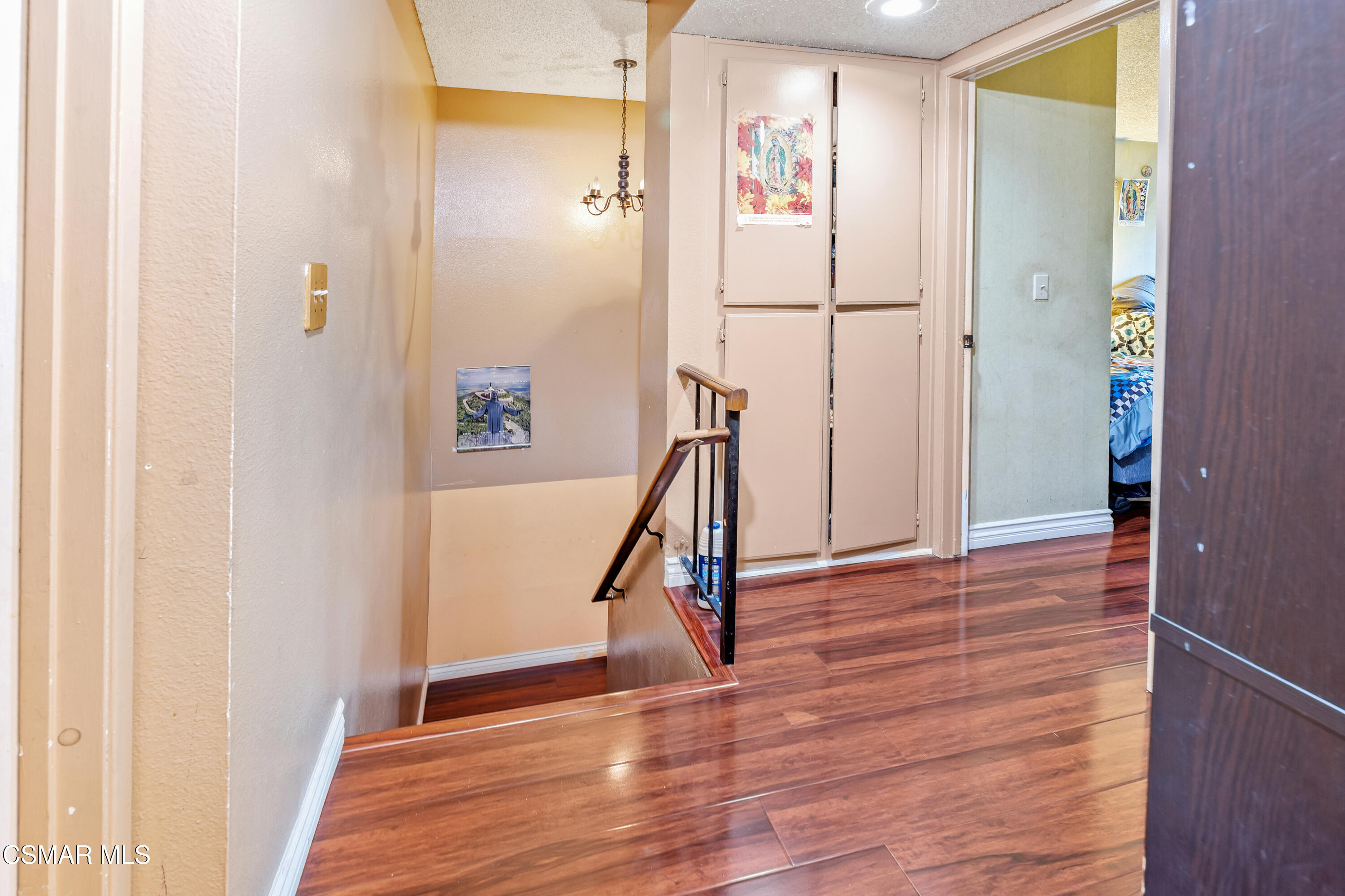 12521 Bradley Avenue, 3