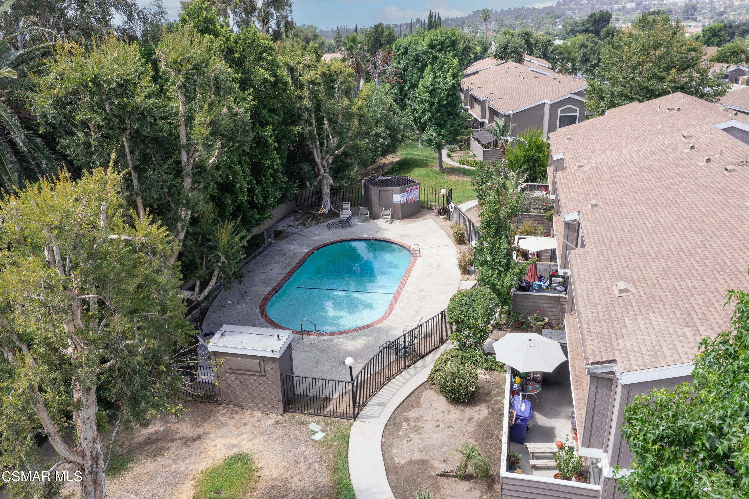 12521 Bradley Avenue, 3