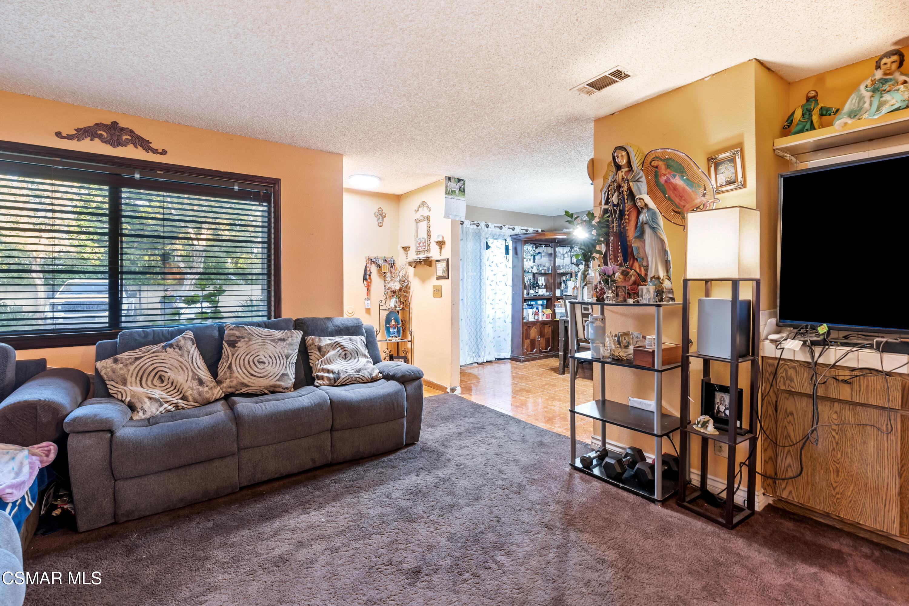 12521 Bradley Avenue, 3