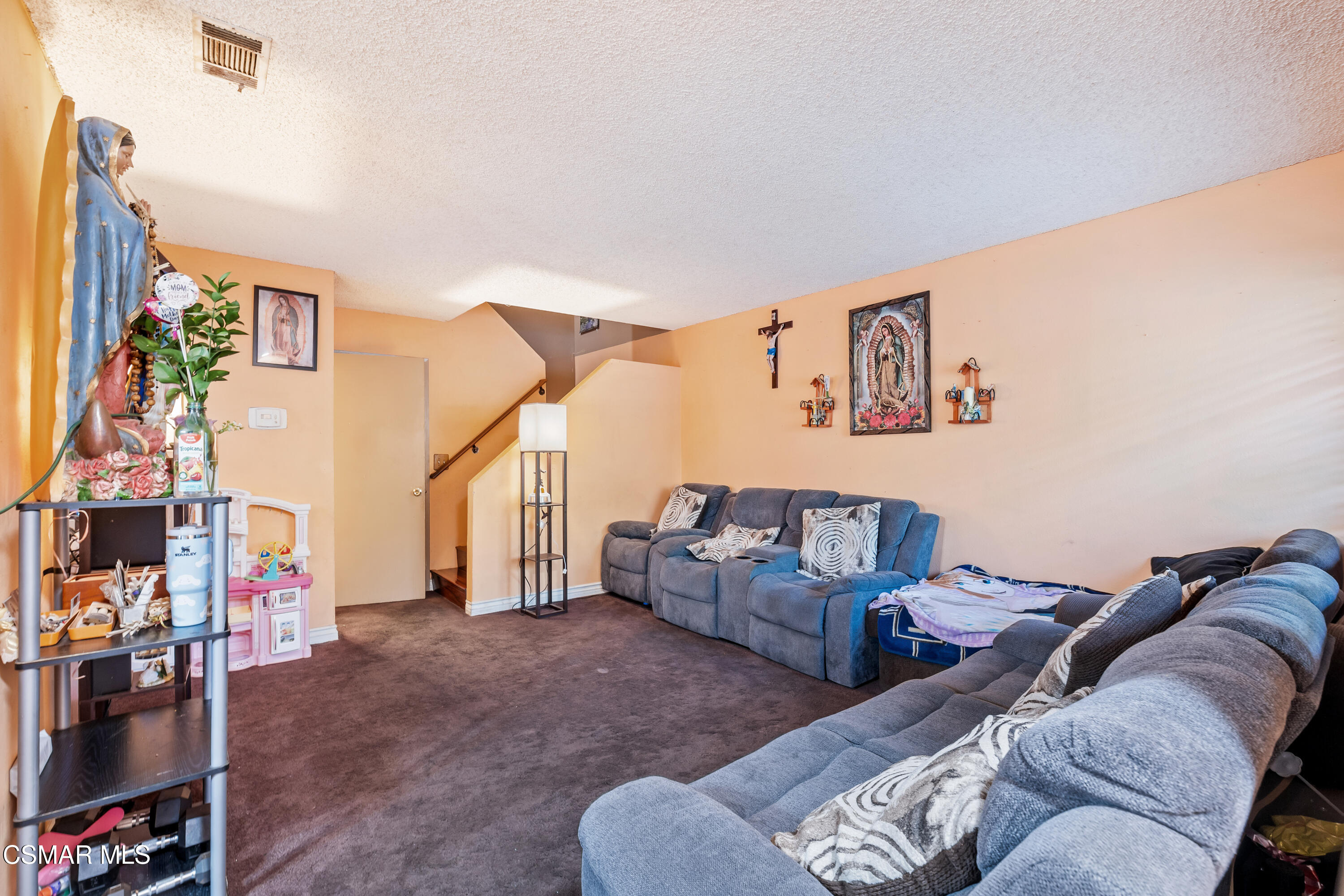 12521 Bradley Avenue, 3