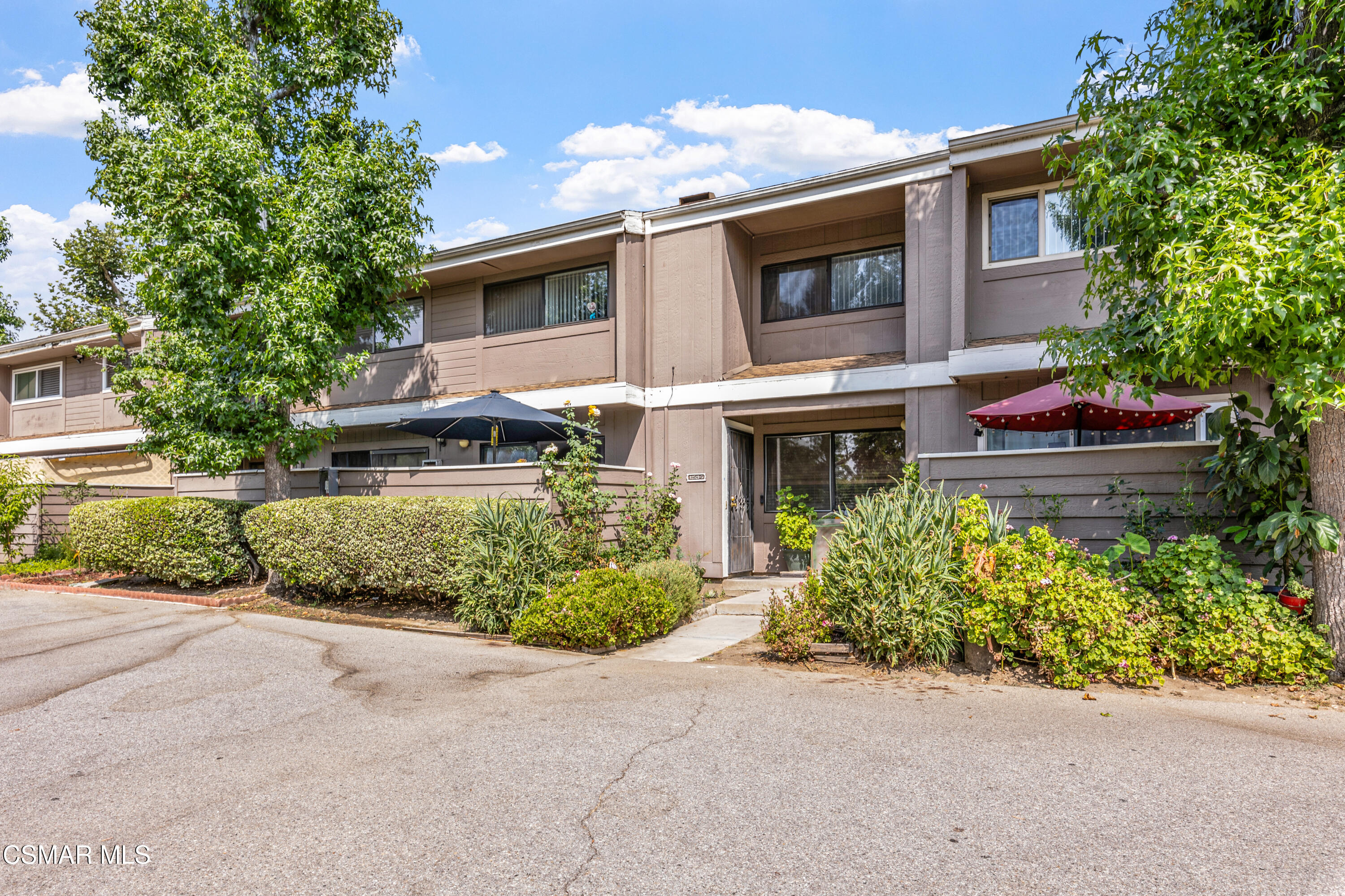 12521 Bradley Avenue, 3