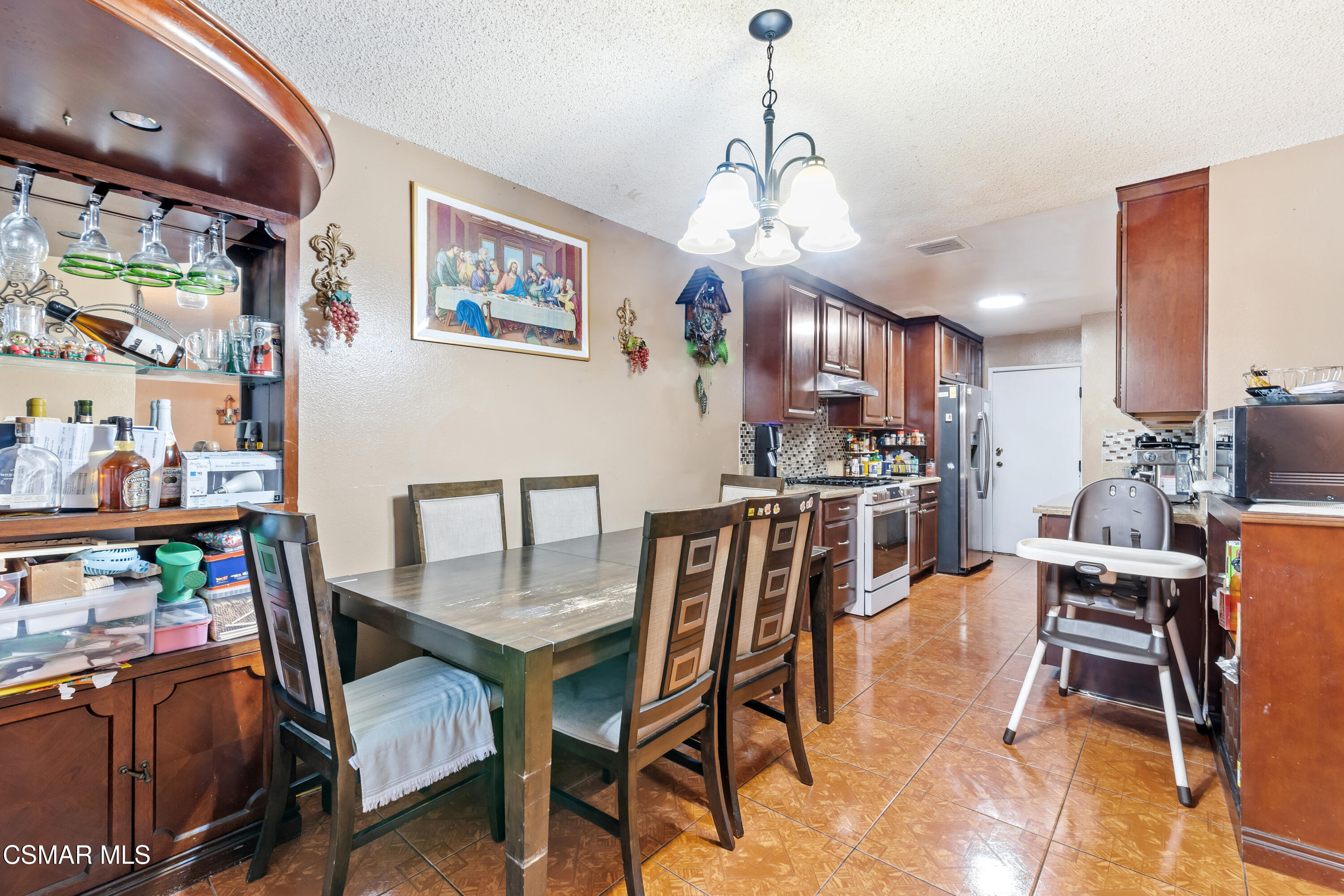12521 Bradley Avenue, 3